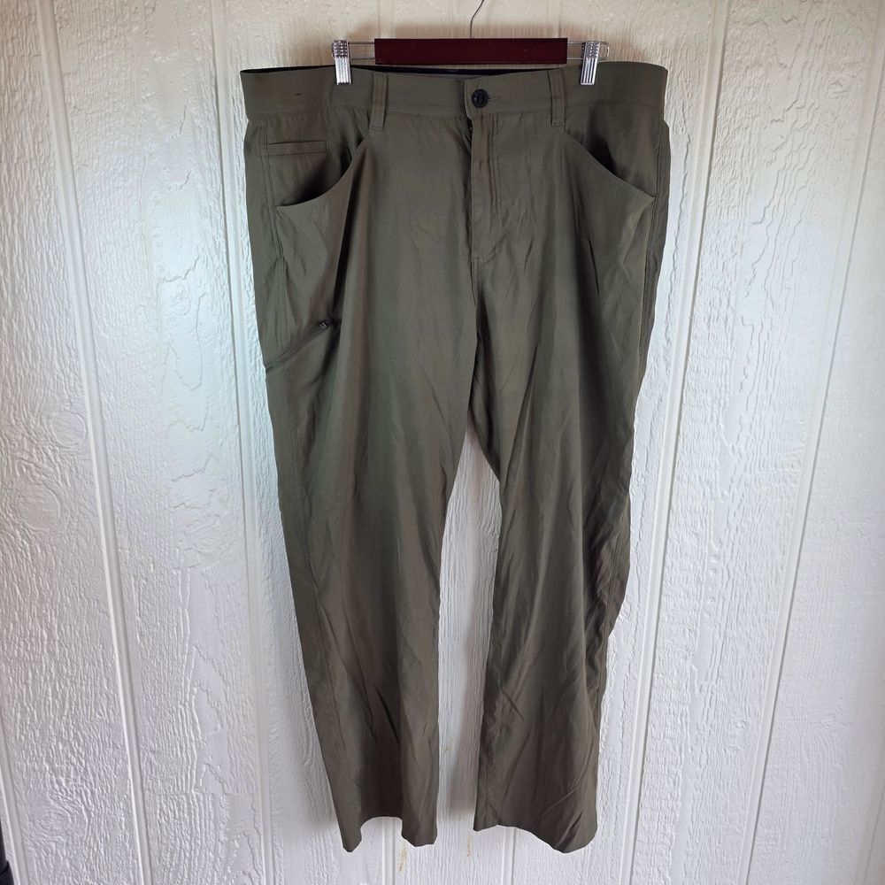 Orvis Men's Olive Chinos, Size 40 X 32